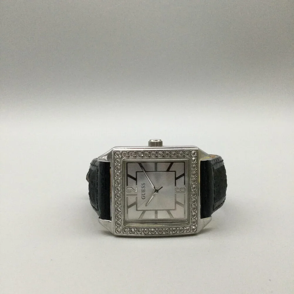 Guess Waterpro Womens Watch 34mm Silver Tone Square Dial Crystals New Battery